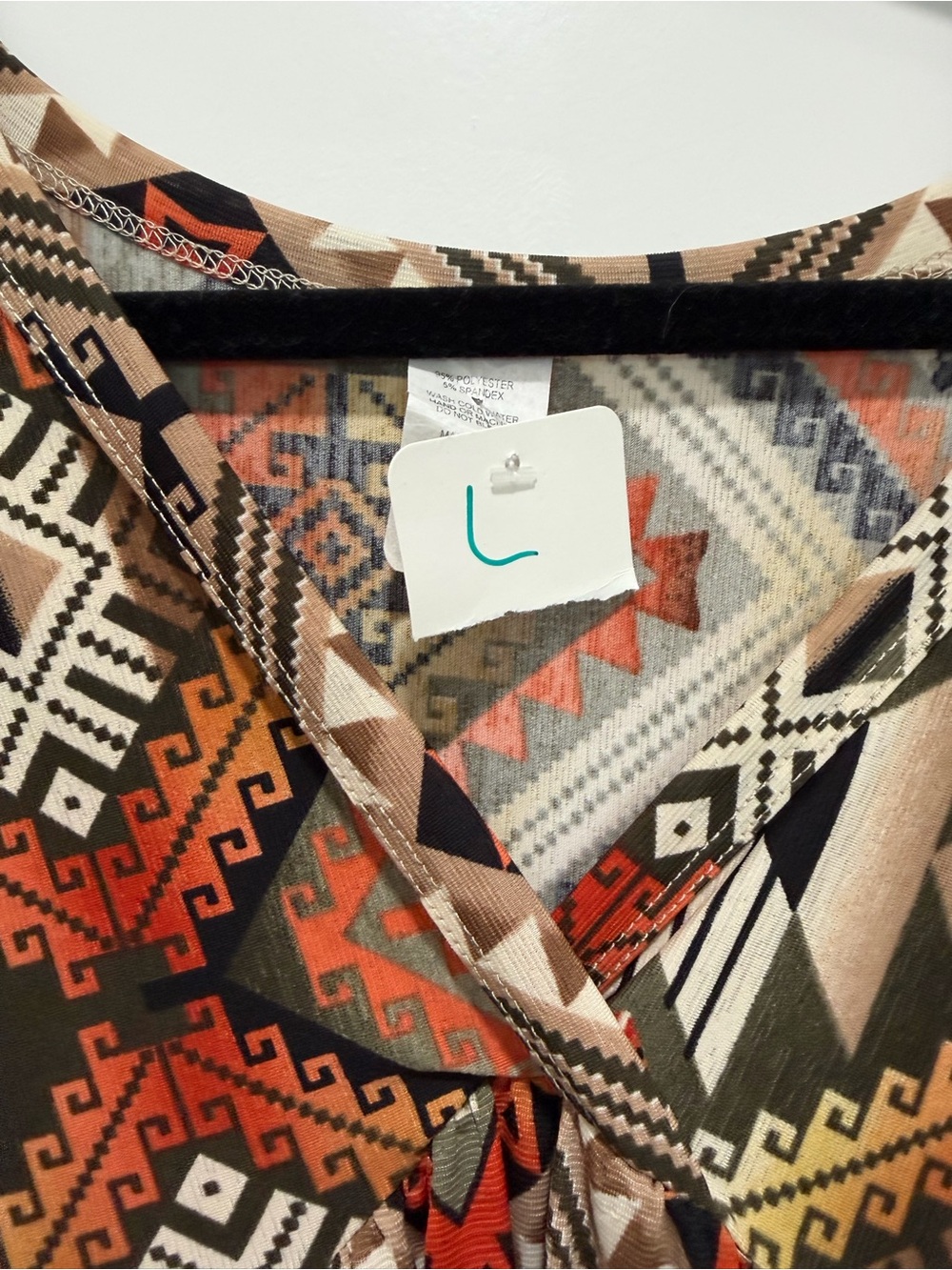 Boutique Boho Aztec Print Peasant Top in Rust & Multicolor Women’s Large — NWT - Picture 5 of 6